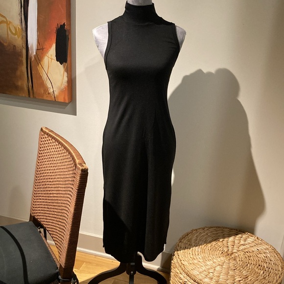 Banana Republic Dresses & Skirts - Banana republic black sleeveless mock turtleneck dress, size XS
